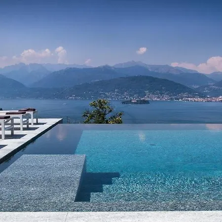 Isola Bella Sleeps 8 Pool Air Con Wifi Stresa