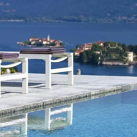 Isola Bella Sleeps 8 Pool Air Con Wifi Stresa