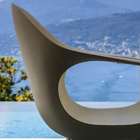 Isola Bella Sleeps 8 Pool Air Con Wifi Villa *
